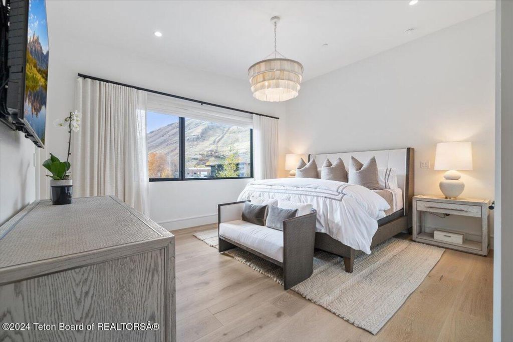 400 HIDDEN HOLLOW Drive, Jackson, WY 83001 photo 16