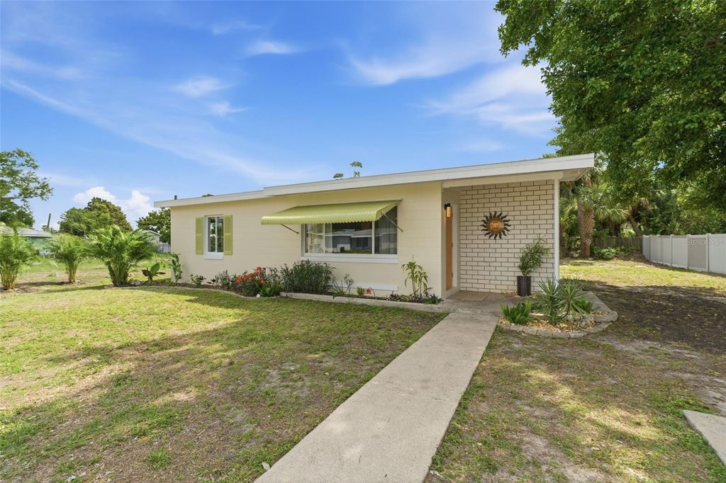 Image 1 of property listing at 21921 BEVERLY AVENUE, Port Charlotte, FL 33952