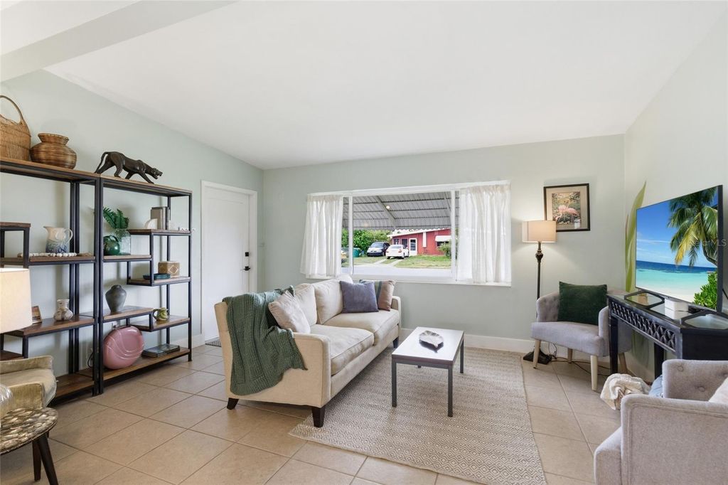 Image 9 of property listing at 21921 BEVERLY AVENUE, Port Charlotte, FL 33952