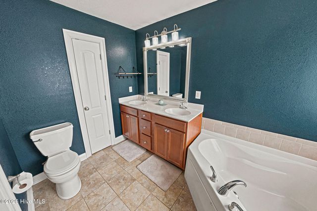 636 Millbrooke Circle, Elizabeth City, NC 27909
