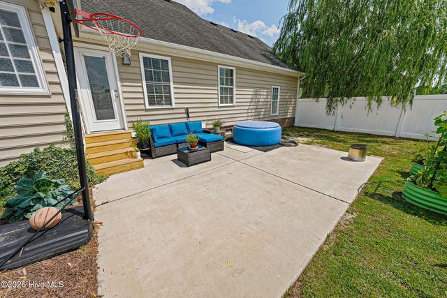 636 Millbrooke Circle, Elizabeth City, NC 27909