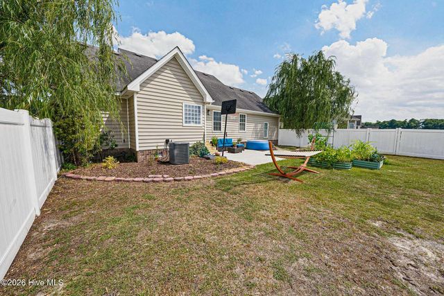 636 Millbrooke Circle, Elizabeth City, NC 27909