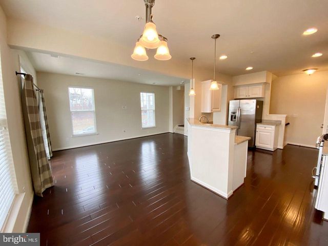 24622 SEACLIFF TER, Aldie, VA 20105