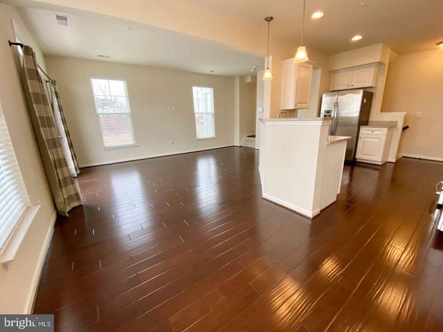 24622 SEACLIFF TER, Aldie, VA 20105