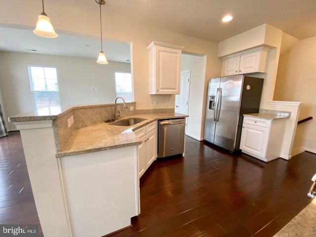 24622 SEACLIFF TER, Aldie, VA 20105