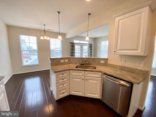 24622 SEACLIFF TER, Aldie, VA 20105