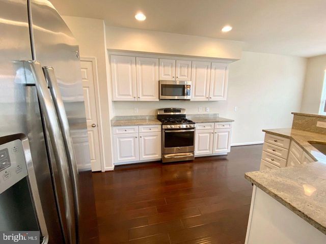 24622 SEACLIFF TER, Aldie, VA 20105