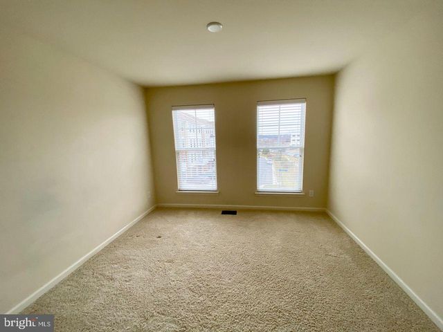 24622 SEACLIFF TER, Aldie, VA 20105