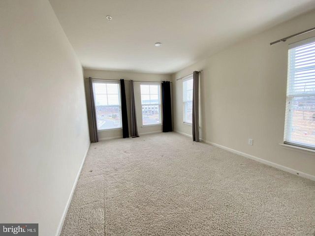 24622 SEACLIFF TER, Aldie, VA 20105