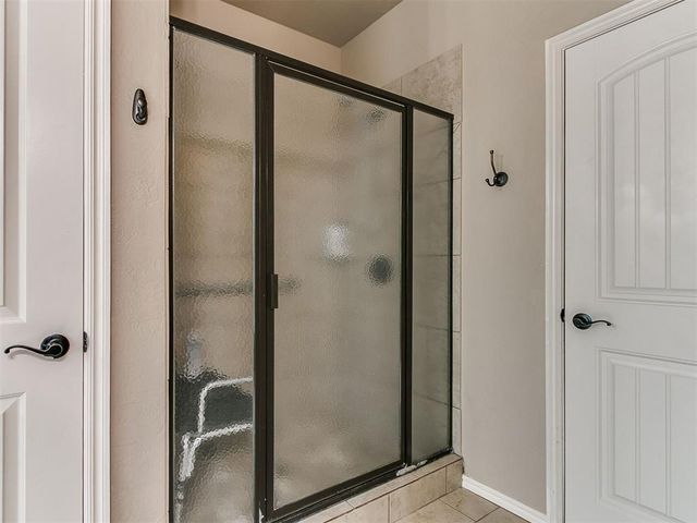 1595 Red River Circle, Edmond, OK 73025