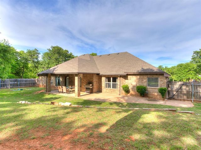 1595 Red River Circle, Edmond, OK 73025
