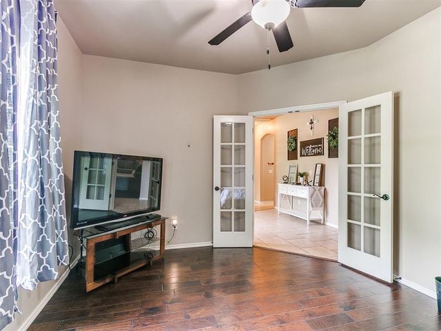 1595 Red River Circle, Edmond, OK 73025