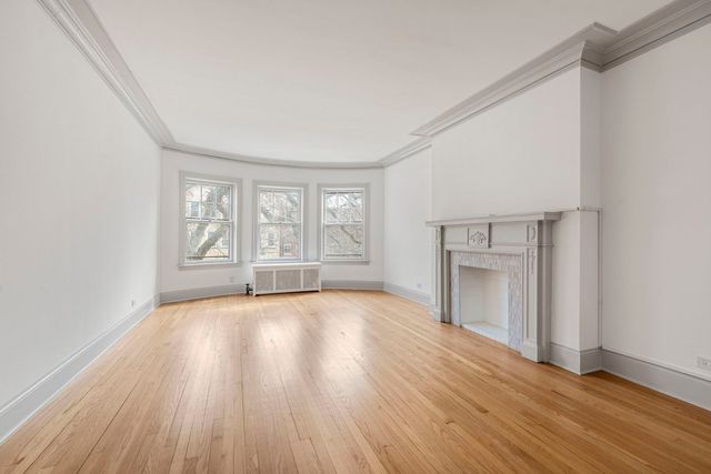 650 Hinman Avenue 2B, Evanston, IL 60202