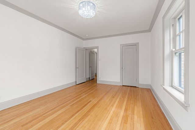 650 Hinman Avenue 2B, Evanston, IL 60202