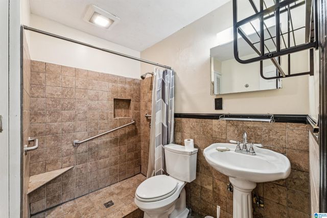 1820 SHORT 12TH STREET, Bessemer, AL 35020