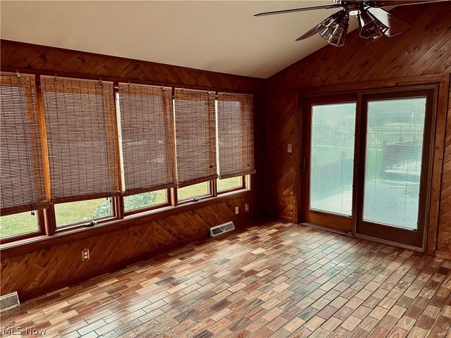 4049 Alvacardo Street, Canfield, OH 44406