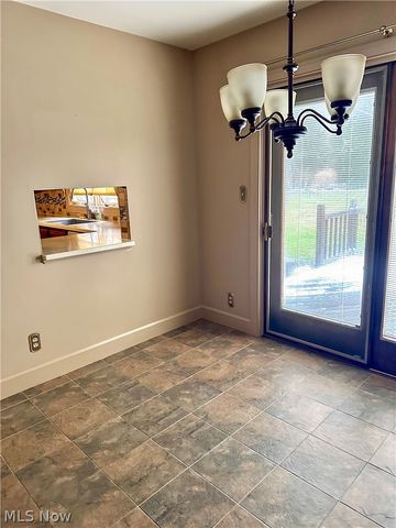 4049 Alvacardo Street, Canfield, OH 44406