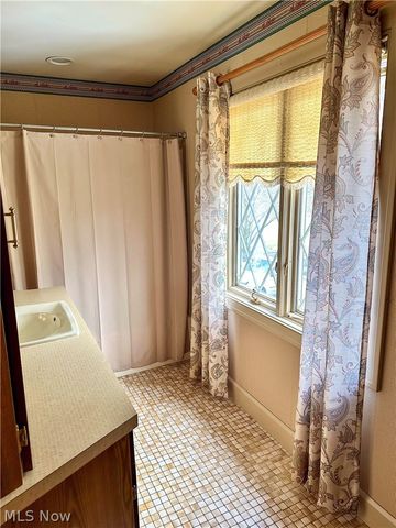 4049 Alvacardo Street, Canfield, OH 44406