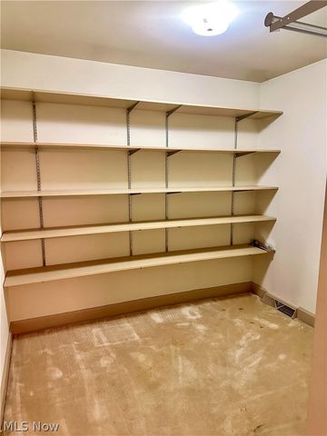 4049 Alvacardo Street, Canfield, OH 44406