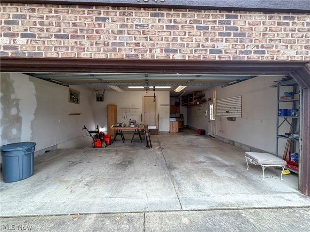 4049 Alvacardo Street, Canfield, OH 44406