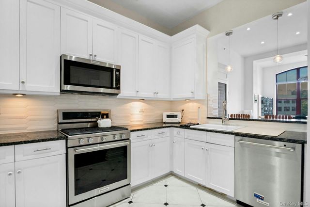 1 Scarsdale Road 501, Tuckahoe, NY 10707