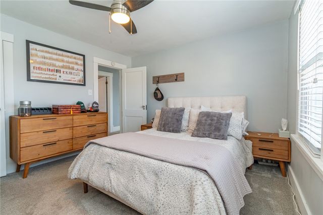 923 Vermont Ave, Glassport, PA 15045