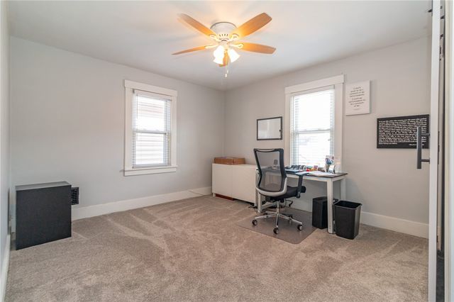 923 Vermont Ave, Glassport, PA 15045