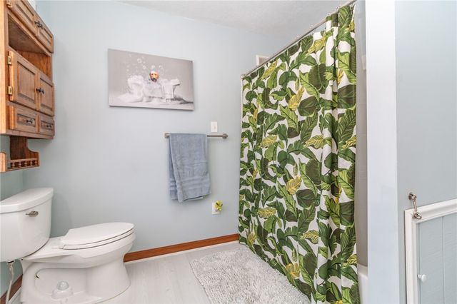 923 Vermont Ave, Glassport, PA 15045