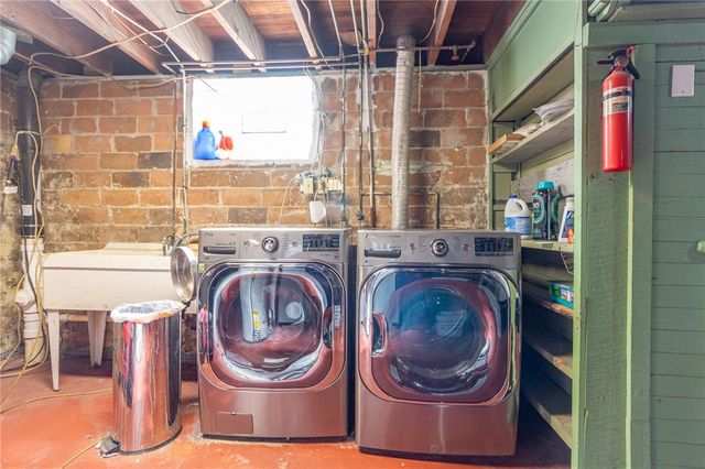 923 Vermont Ave, Glassport, PA 15045