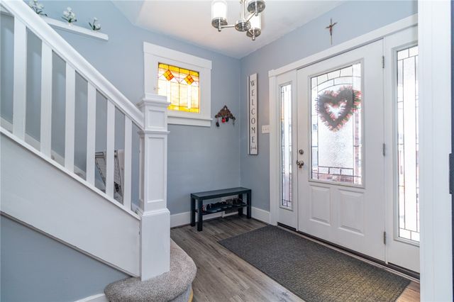 923 Vermont Ave, Glassport, PA 15045