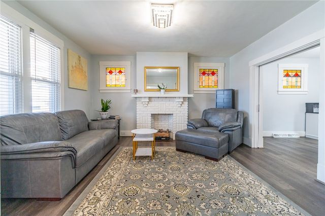 923 Vermont Ave, Glassport, PA 15045