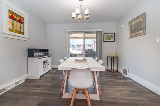 923 Vermont Ave, Glassport, PA 15045