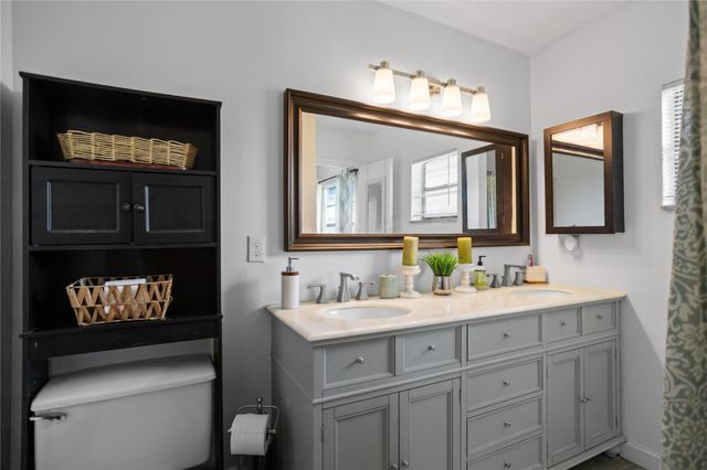 8211 SW 13th Ct, North Lauderdale, FL 33068