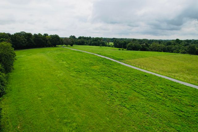 5 Purdy-Sano Road, Columbia, KY 42728