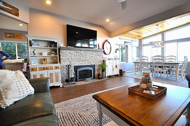 23642 S Shore Drive, Edwardsburg, MI 49112