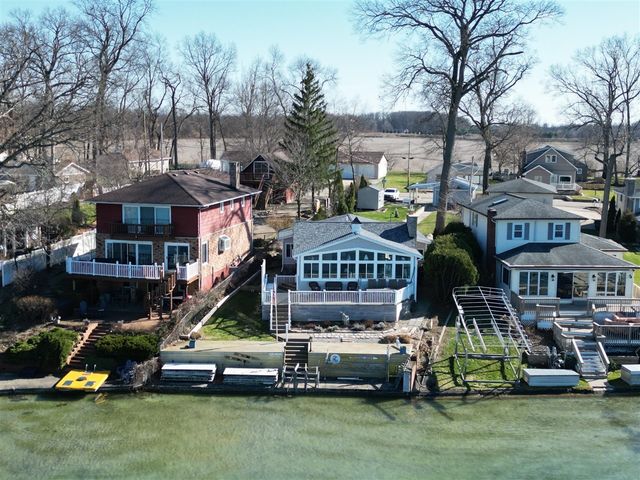 23642 S Shore Drive, Edwardsburg, MI 49112