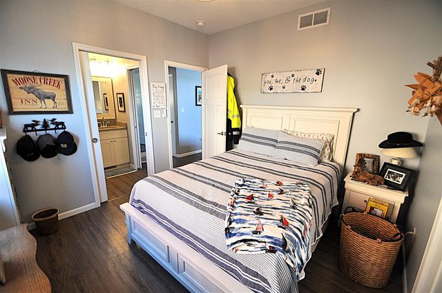 23642 S Shore Drive, Edwardsburg, MI 49112