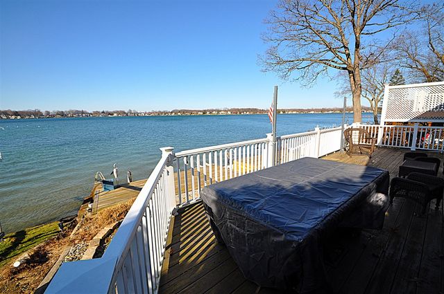 23642 S Shore Drive, Edwardsburg, MI 49112