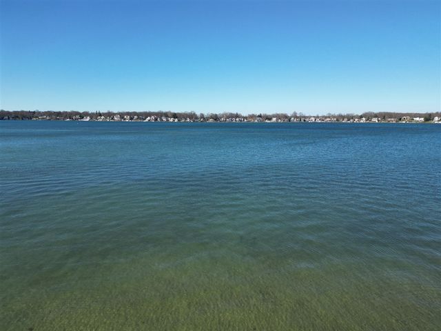 23642 S Shore Drive, Edwardsburg, MI 49112