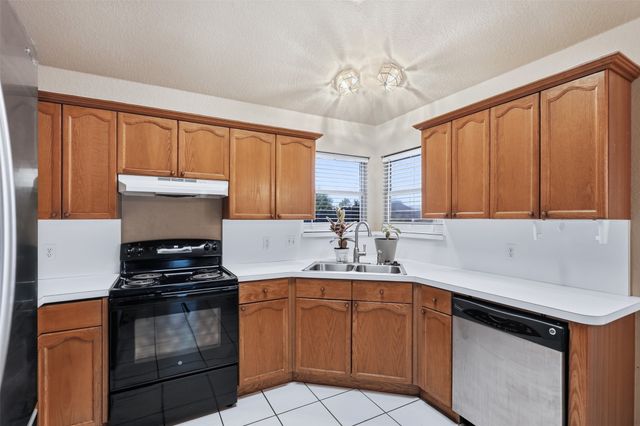 1507 Saddle Creek Court, Granbury, TX 76048