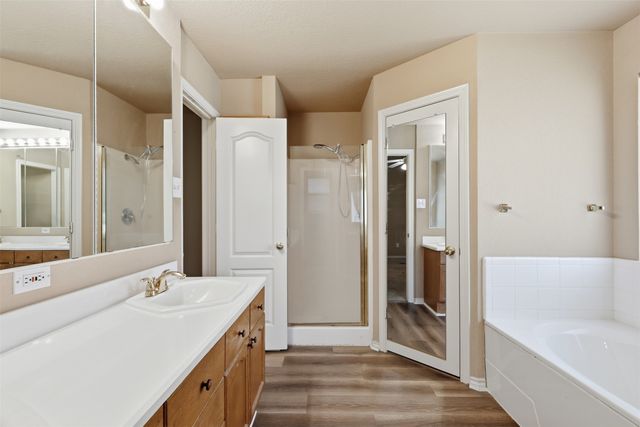 1507 Saddle Creek Court, Granbury, TX 76048