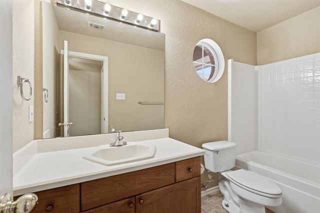 1507 Saddle Creek Court, Granbury, TX 76048