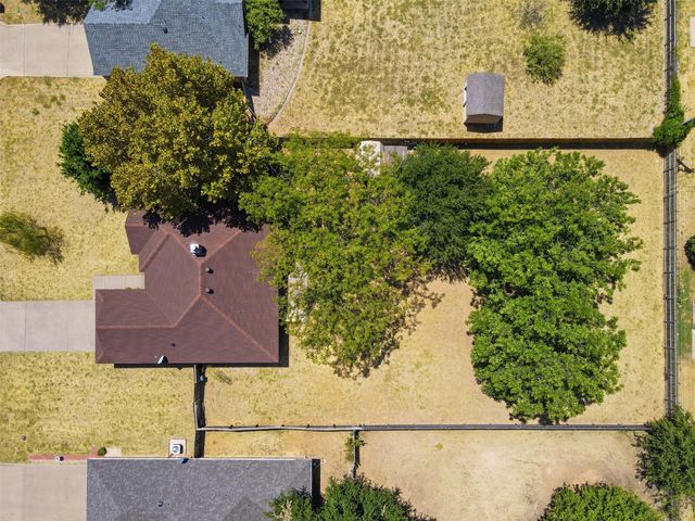 1507 Saddle Creek Court, Granbury, TX 76048