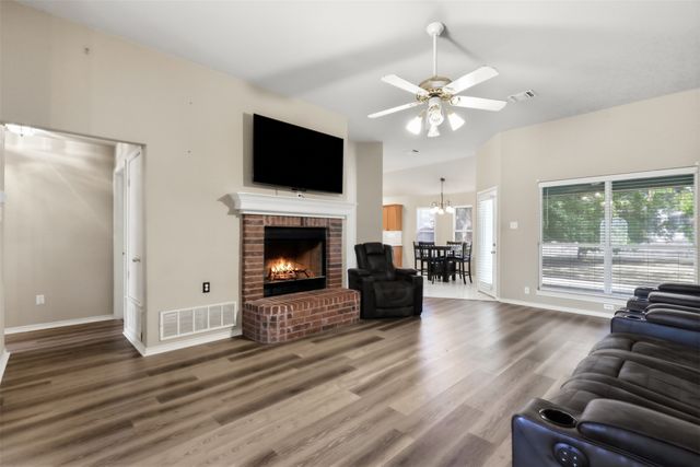 1507 Saddle Creek Court, Granbury, TX 76048