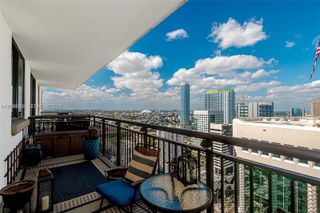 999 SW 1st Avenue 3215, Miami, FL 33130
