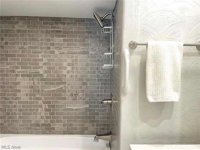 204 May Lane, Wintersville, OH 43953