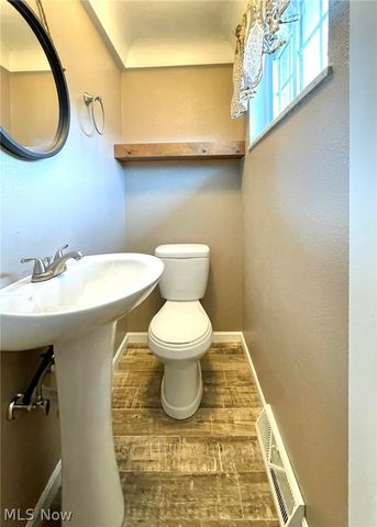 204 May Lane, Wintersville, OH 43953