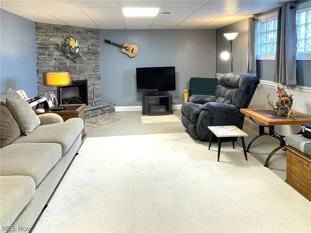 204 May Lane, Wintersville, OH 43953
