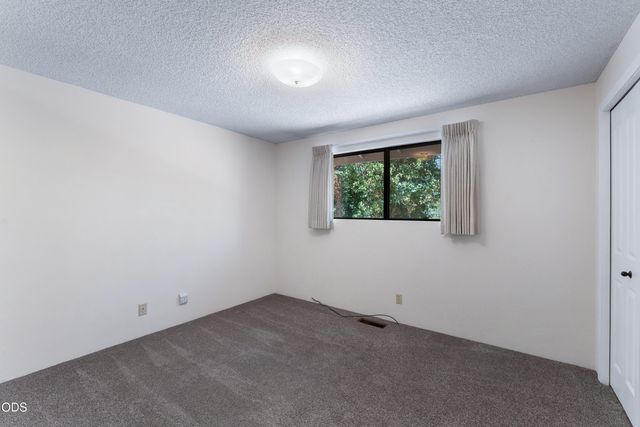340 Dawn Allan Drive, Grants Pass, OR 97527
