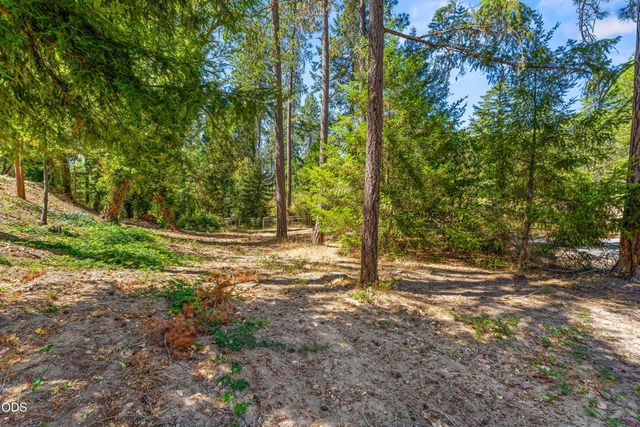 340 Dawn Allan Drive, Grants Pass, OR 97527